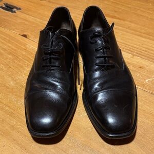 Salvatore Ferragamo Studio black captoe dress shoes size 9EE